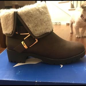 Ankle Boots with faux fur